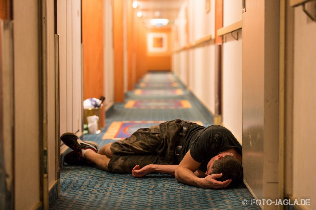 70000 Tons of Metal 2014 ::. Sleeping infront of the cabin