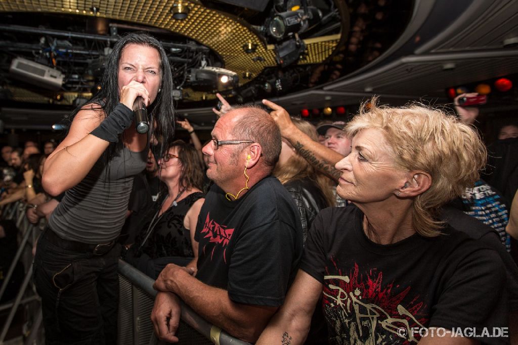 70000 Tons of Metal 2014 ::. Britta G�rtz, Cripper