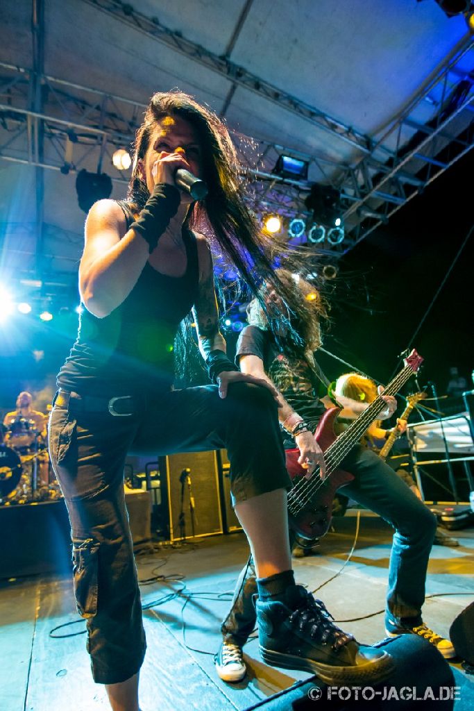 70000 Tons of Metal 2014 ::. Britta G�rtz, Cripper