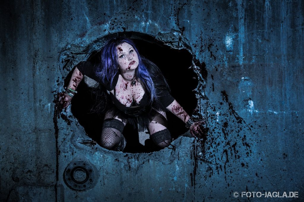 Lost Place Outdoor Shooting mit Model Illuania