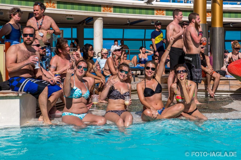 70000 Tons of Metal 2015 ::. Pooldeck impression