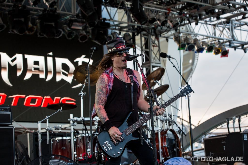 70000 Tons of Metal 2015 ::. Pretty Maids