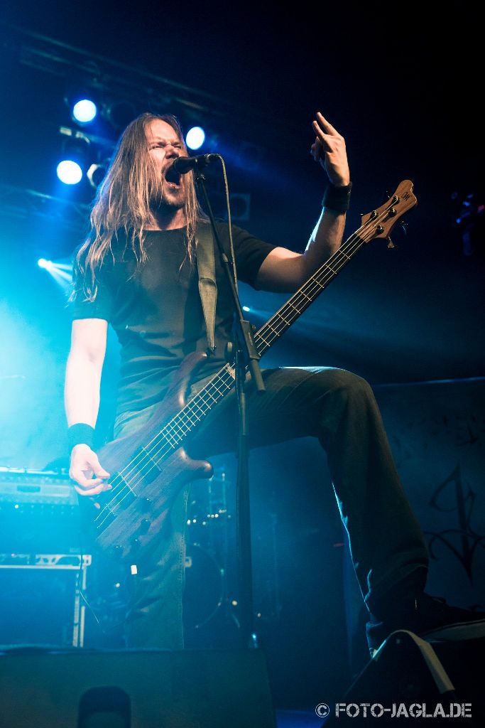 Insomnium als Vorband auf dem Ensiferum Konzert am 28.03.2015 im Tivoli in Bremen