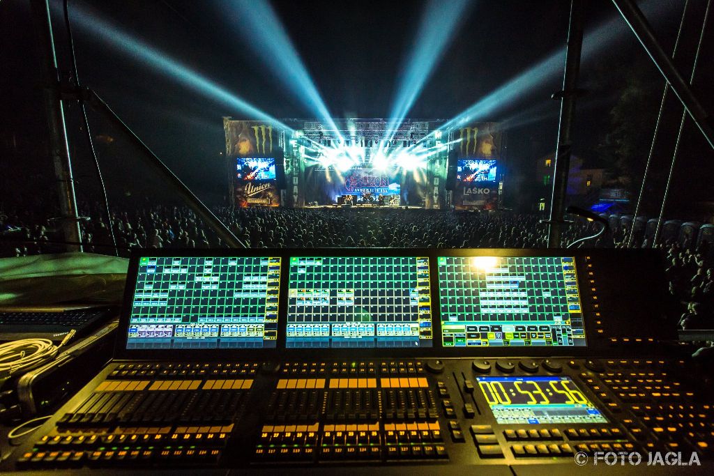 Metaldays 2015 (Day 1) ::. Saxon