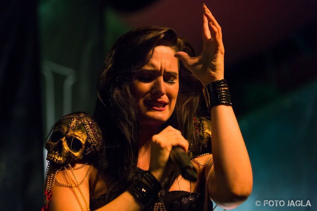 Xandria als Support-Band auf der Wolfsn�chte Tour 2015 von Powerwolf am 05.09.2015 in der Live Music Hall in K�ln