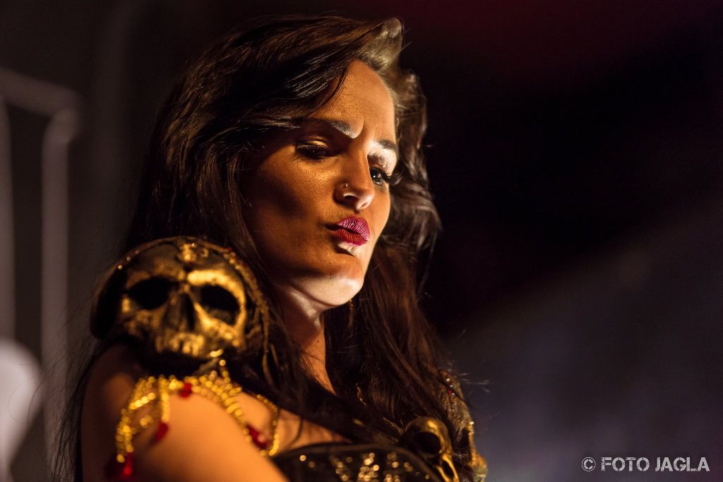 Xandria als Support-Band auf der Wolfsn�chte Tour 2015 von Powerwolf am 05.09.2015 in der Live Music Hall in K�ln