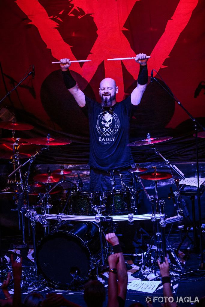 Xandria als Support-Band auf der Wolfsn�chte Tour 2015 von Powerwolf am 06.09.2015 im Gebroeders De Nobel in Leiden