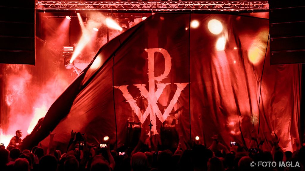 Powerwolf auf ihrer Wolfsn�chte Tour 2015 am 06.09.2015 im Gebroeders De Nobel in Leiden