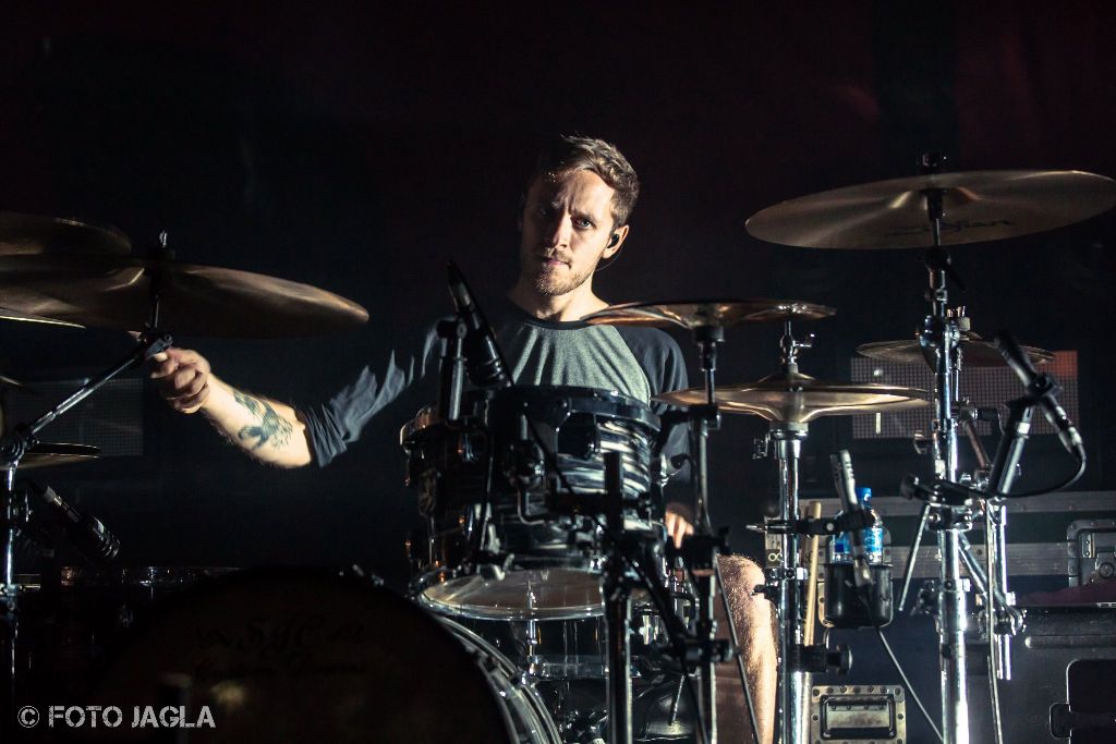 Architects als Support Band auf der Parkway Drive Tour am 18.02.2016 in der Turbinenhalle Oberhausen