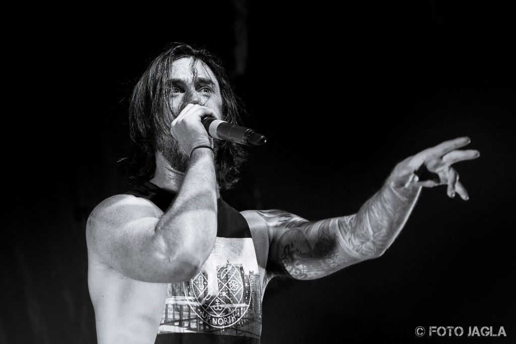 Thy Art Is Murder als Support Band auf der Parkway Drive Tour am 18.02.2016 in der Turbinenhalle Oberhausen