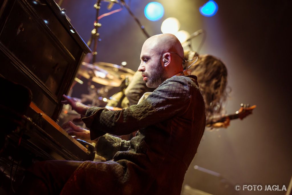 Fleshgod Apocalypse als Support-Act auf der Ensiferum �The Return Of The One Man Army� Tour am 20.04.2016 in K�ln (Live Music Hall)