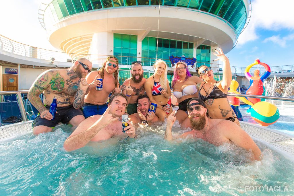 70000 Tons Of Metal 2017
Impressionen vom Pooldeck