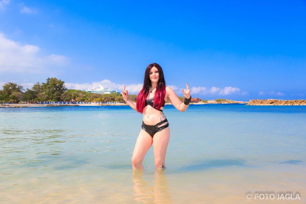 70000 Tons Of Metal 2017
Poolgirl Shooting auf Labadee, Haiti