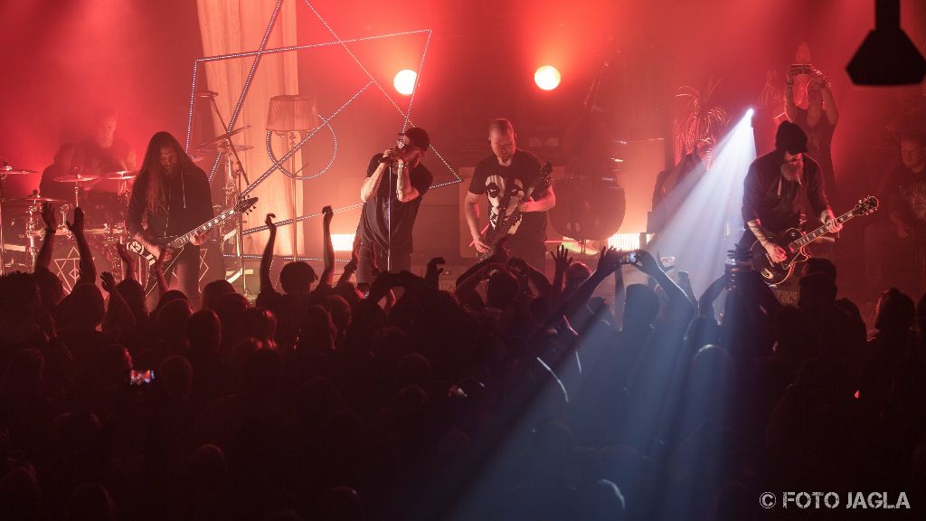 In Flames
Christuskirche in Bochum am 23.03.2017