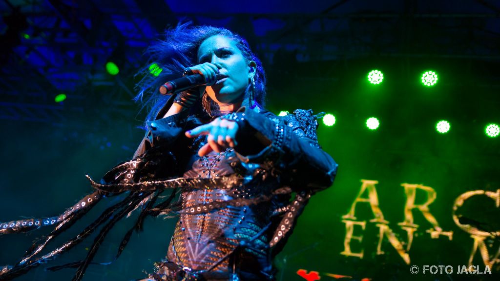70000 Tons Of Metal 2017
Alissa White-Gluz von Arch Enemy auf der Pooldeck-Stage