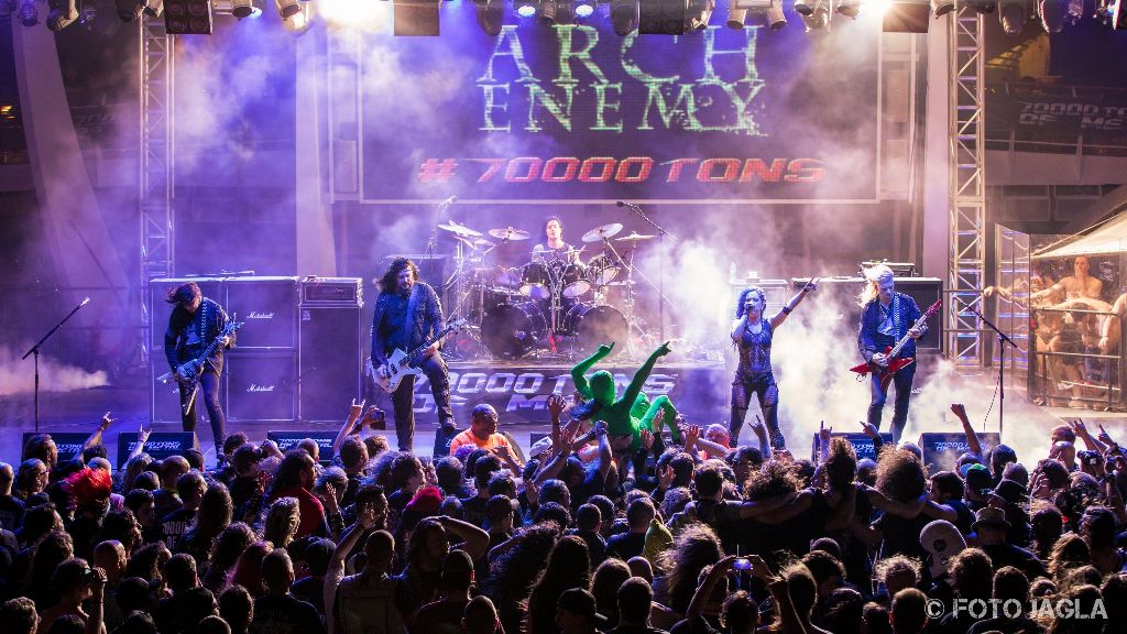 70000 Tons Of Metal 2017
Arch Enemy auf der Pooldeck-Stage