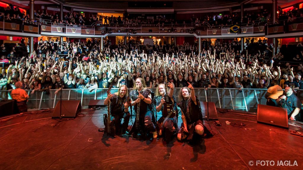 Abschlussfoto von ORDEN OGAN auf dem 70000 Tons of Metal Festival 2017
