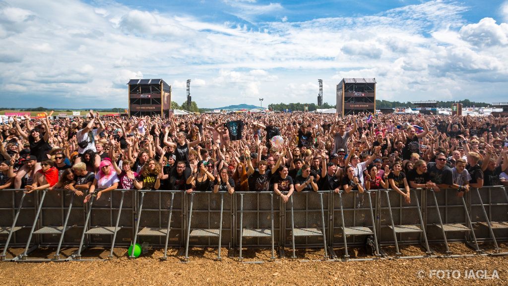 Summer Breeze Open Air 2017 in Dinkelsb�hl
Impressionen aus dem Fotograben w�hrend WHILE SHE SLEEPS