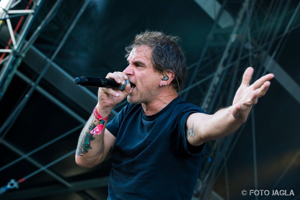 Summer Breeze Open Air 2017 in Dinkelsb�hl
BETONTOD auf der Summer Stage