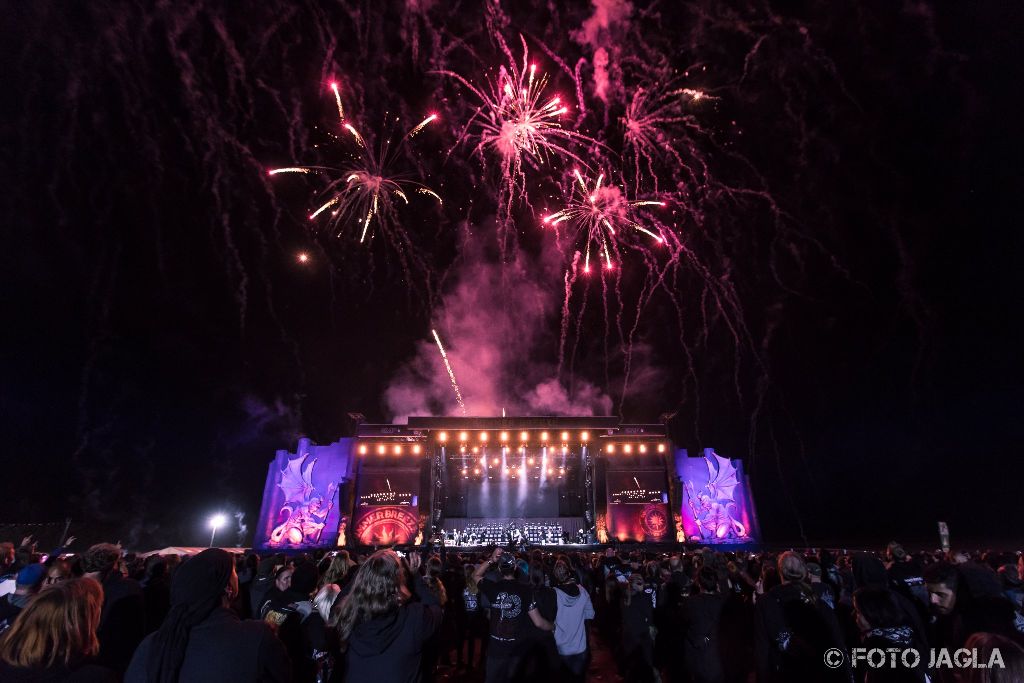 Summer Breeze Open Air 2017 in Dinkelsb�hl
Abschlussfeuerwerk nach KORN