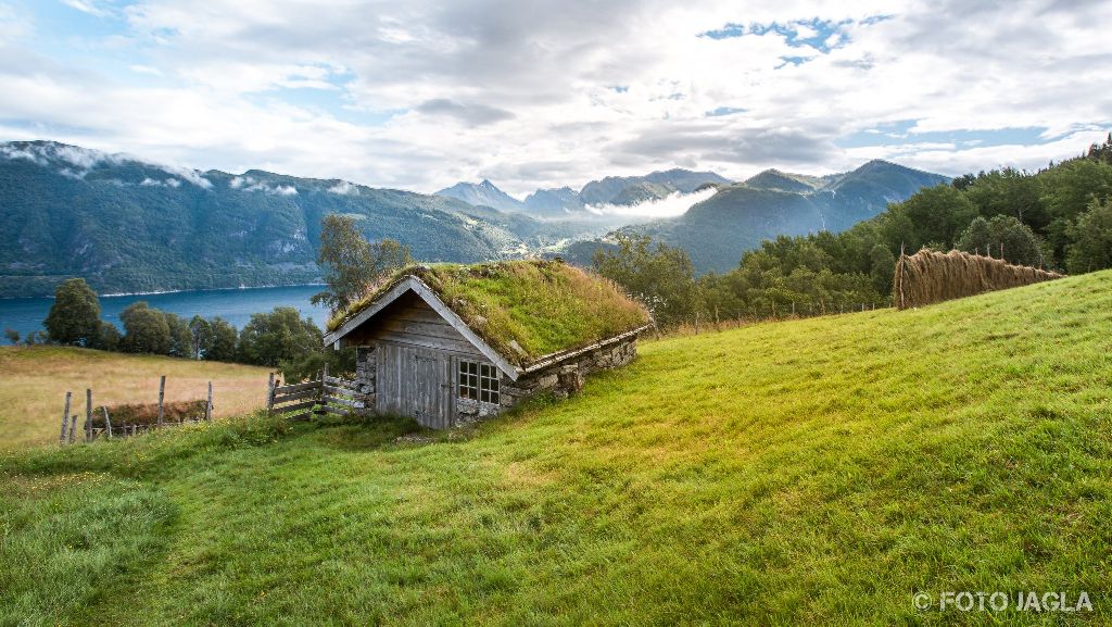 Norwegen 2017 - Storfjord
Unterwegs mit dem Kajak durch die Fjord-Landschaft