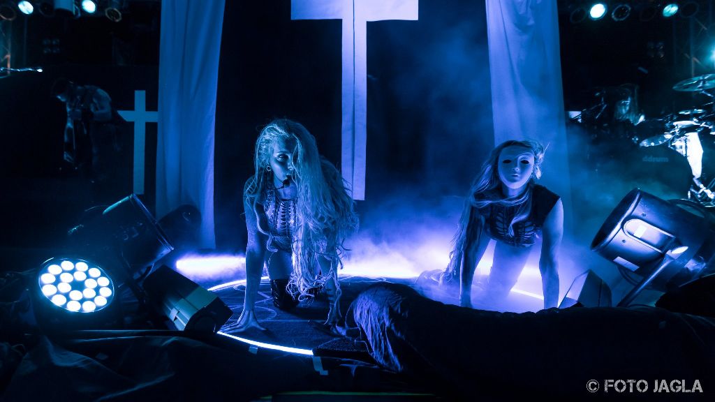 IN THIS MOMENT (Maria Brink)
Ritual Tour
12.06.2018 in K�ln, Essigfabrik