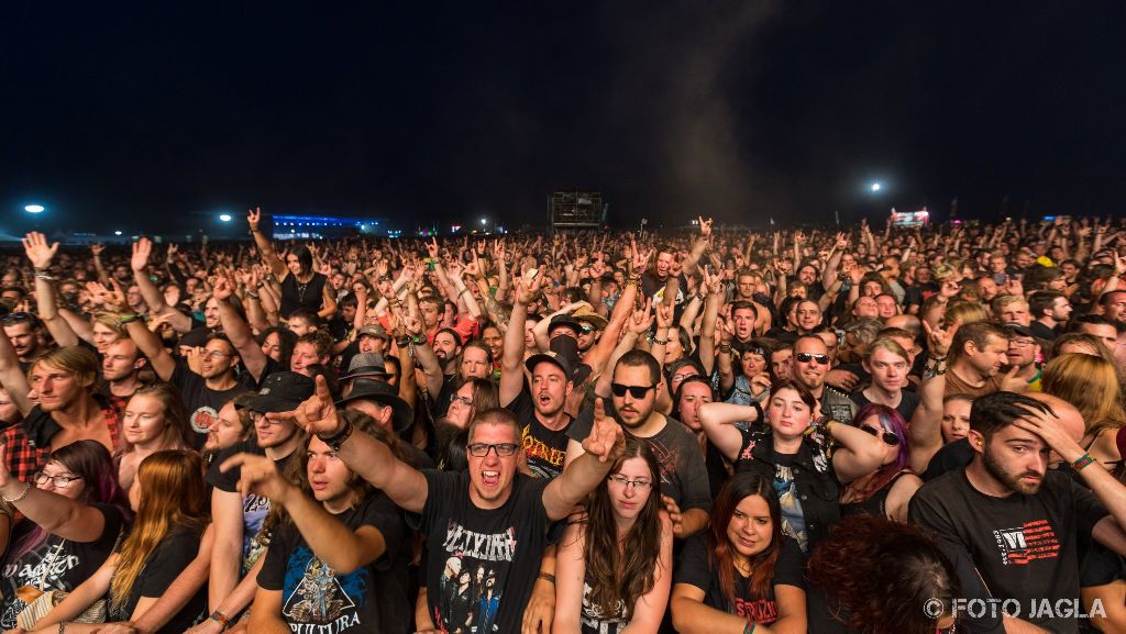 Summer Breeze Open Air 2018 in Dinkelsb�hl (SBOA)
Crowd bei Sepultura vor der T-Stage