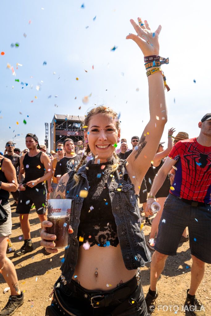 Summer Breeze Open Air 2018 in Dinkelsb�hl (SBOA)
Fans bei Pro Pain vor der Main Stage