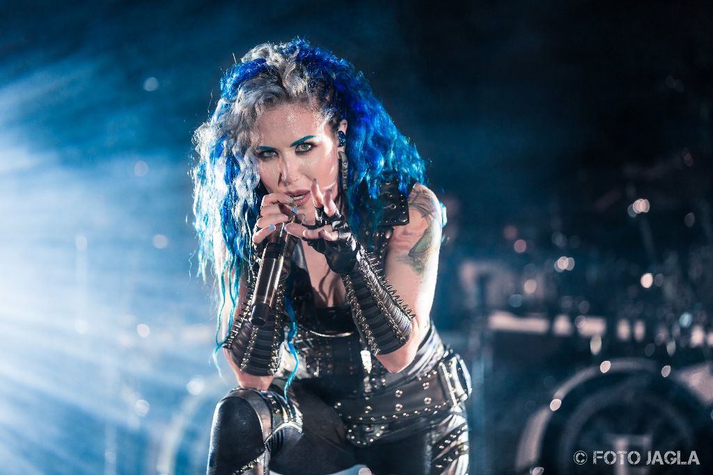 Summer Breeze Open Air 2018 in Dinkelsb�hl (SBOA)
Arch Enemy auf der Main Stage
S�ngerin Alissa White-Gluz