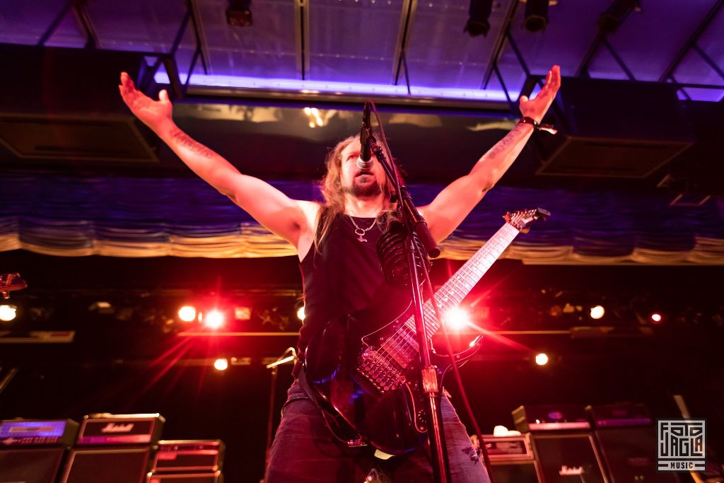 70000 Tons of Metal 2019
T�r - Studio B (Ice Rink)