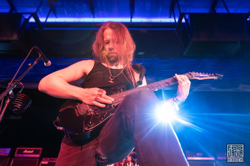 70000 Tons of Metal 2019
T�r - Studio B (Ice Rink)