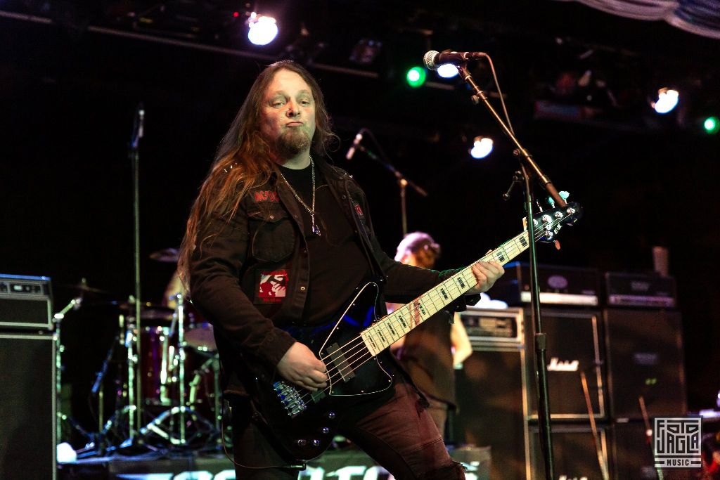 70000 Tons of Metal 2019
T�r - Studio B (Ice Rink)