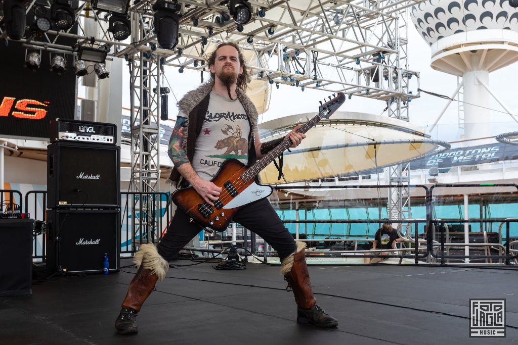 70000 Tons of Metal 2019
Gloryhammer - Pooldeck Stage