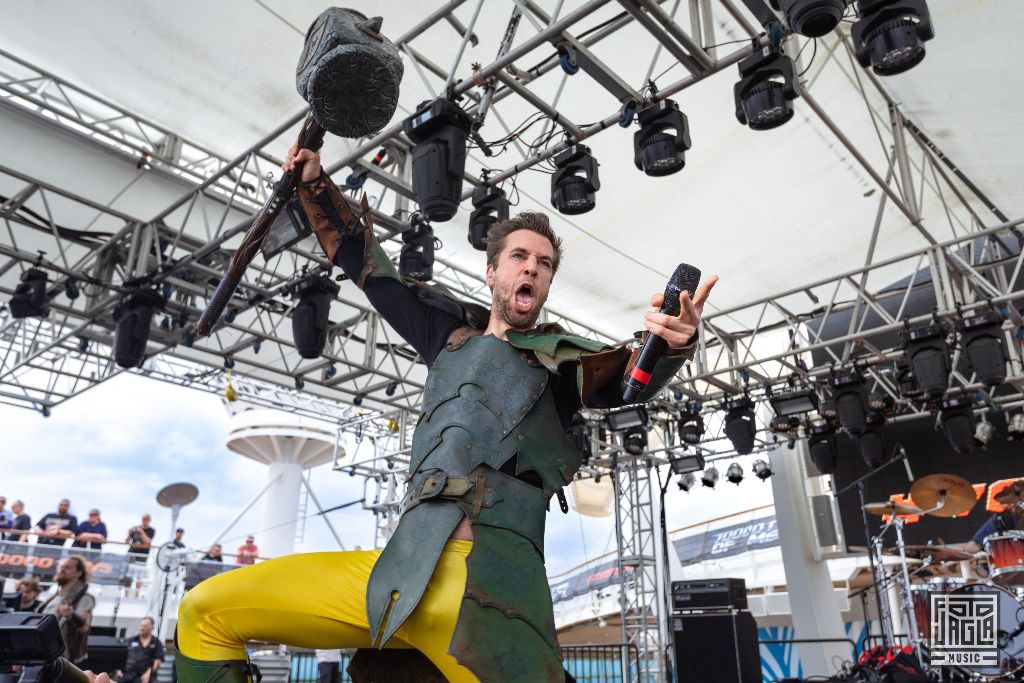 70000 Tons of Metal 2019
Gloryhammer - Pooldeck Stage