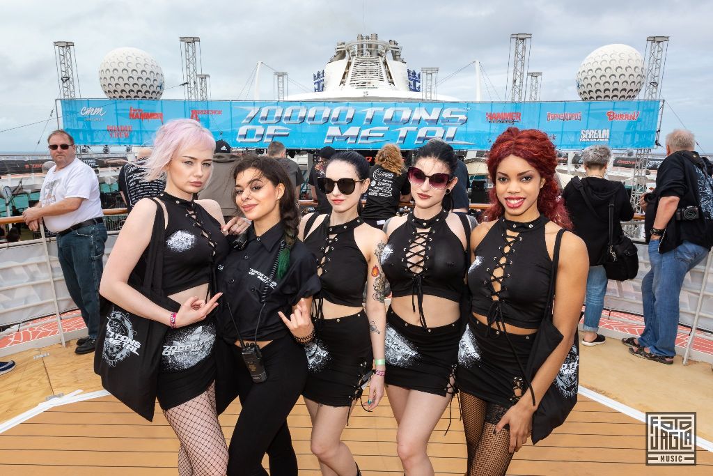 70000 Tons of Metal 2019
Pooldeck Impression