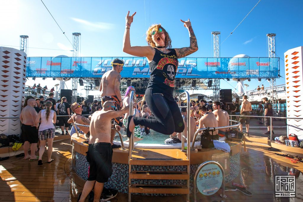 70000 Tons of Metal 2019
Pooldeck Impression