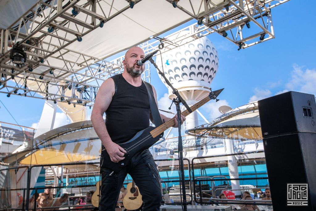 70000 Tons of Metal 2019
Subway To Sally - Pooldeck Stage