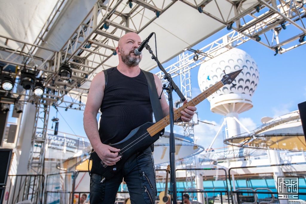 70000 Tons of Metal 2019
Subway To Sally - Pooldeck Stage