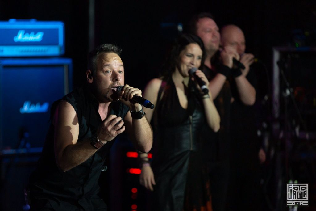 70000 Tons of Metal 2019
Van Canto - Studio B (Ice Rink)