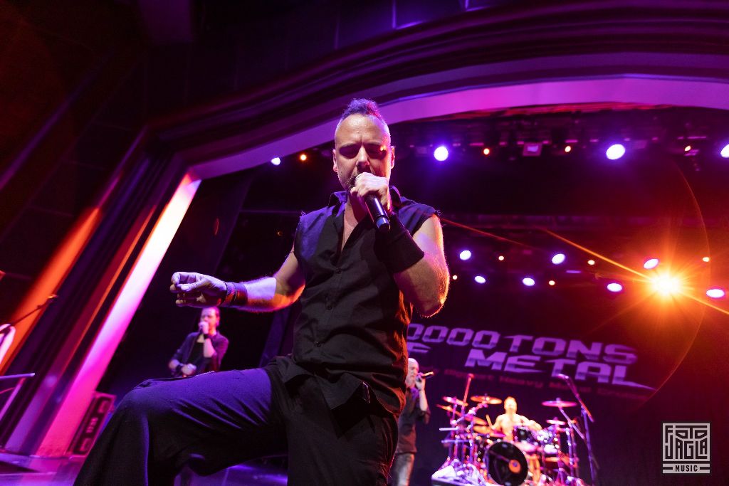 70000 Tons of Metal 2019
Van Canto - Royal Theater