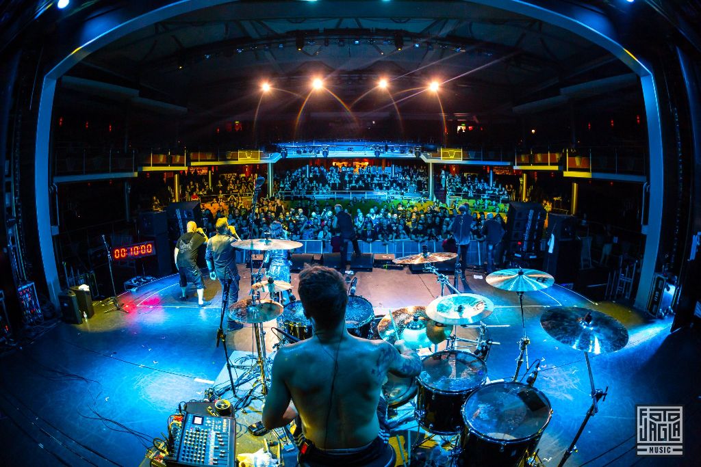 70000 Tons of Metal 2019
Van Canto - Royal Theater