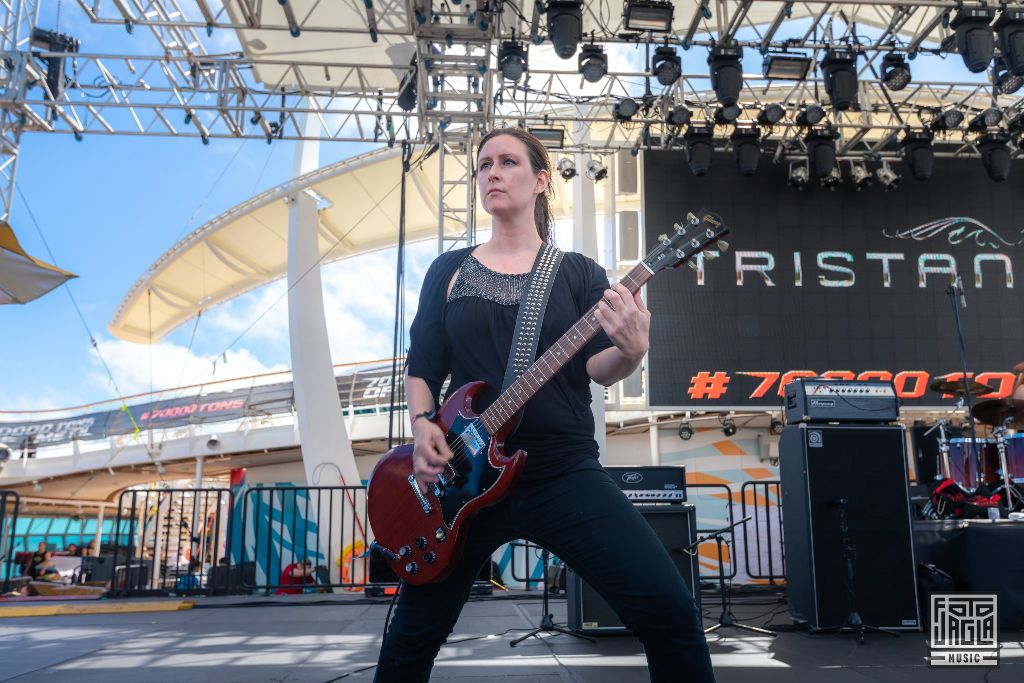 70000 Tons of Metal 2019
Tristania - Pooldeck Stage