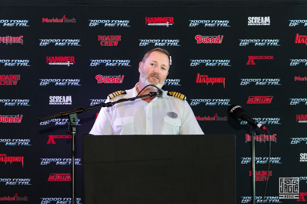 70000 Tons of Metal 2019
Der Kapit�n der Independence of the Seas bei der Pressekonferenz