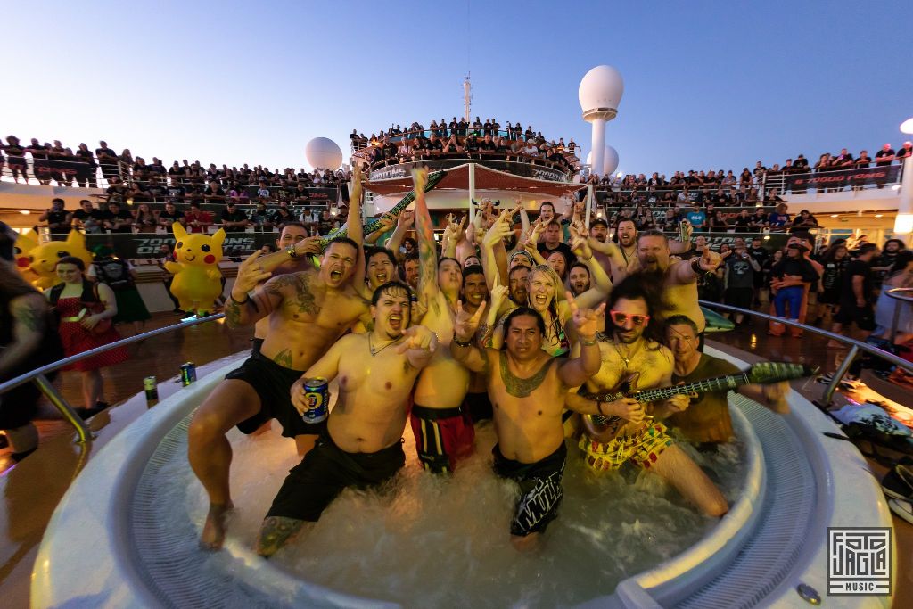 70000 Tons of Metal 2019
Pooldeck Impression