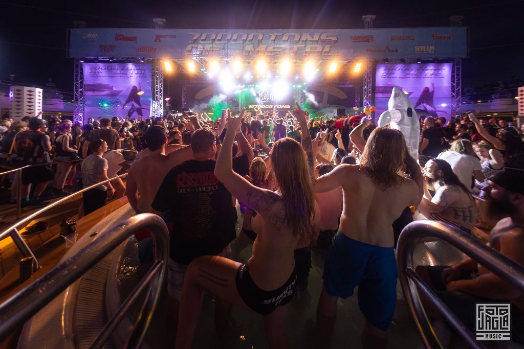 70000 Tons of Metal 2019
Pooldeck Impression