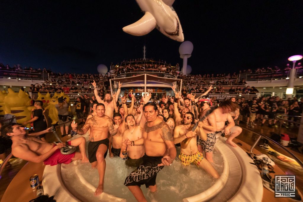 70000 Tons of Metal 2019
Pooldeck Impression