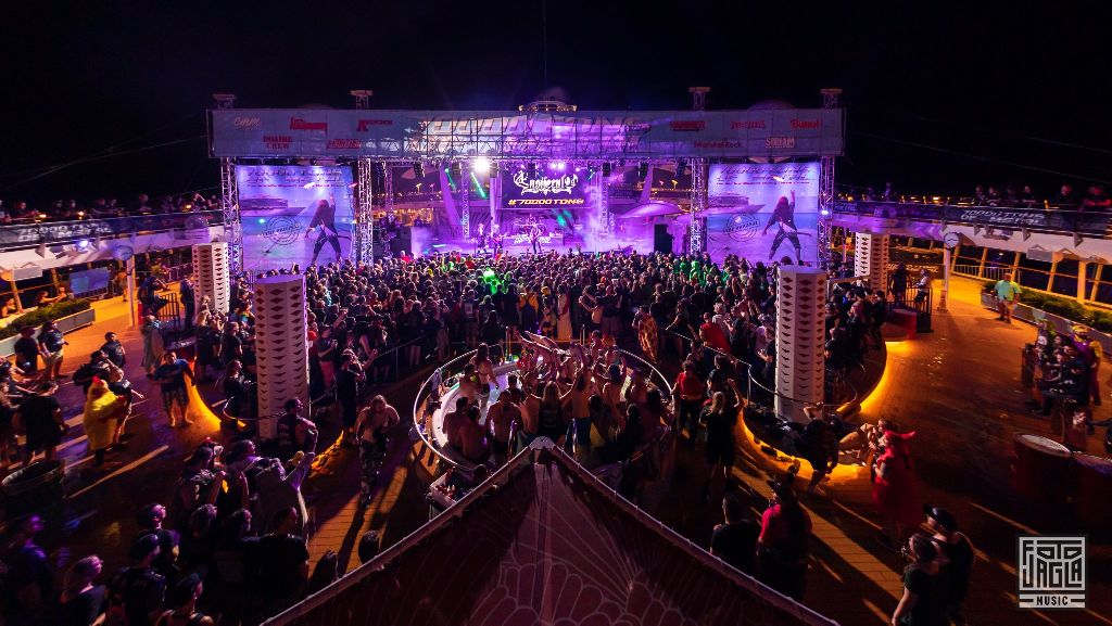 70000 Tons of Metal 2019
Pooldeck Impression