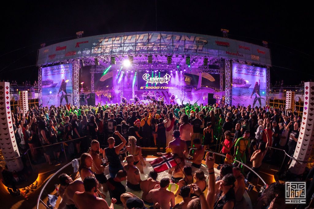 70000 Tons of Metal 2019
Pooldeck Impression