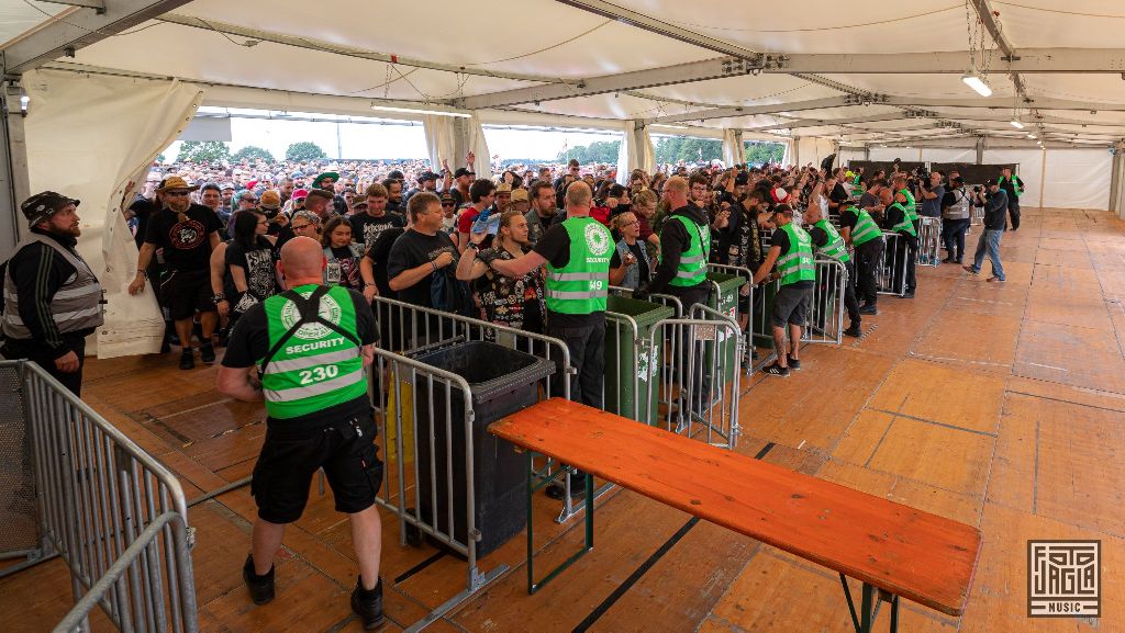 Summer Breeze Open Air 2019 in Dinkelsb�hl (SBOA)
Einlass ins Infield