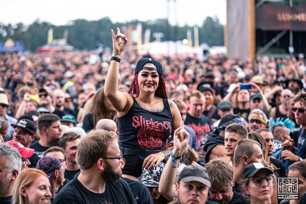 Summer Breeze Open Air 2019 in Dinkelsb�hl (SBOA)
Crowd bei Clawfinger vor der Main Stage
